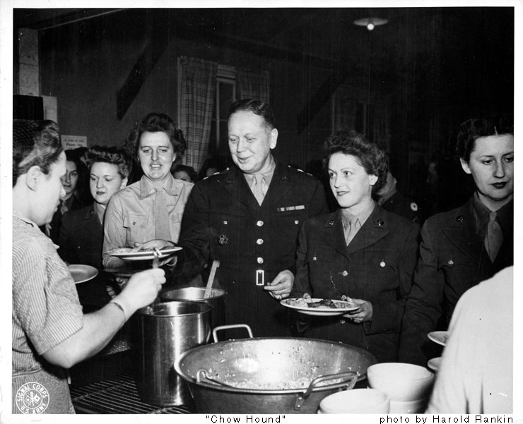 General ? in a chow line.